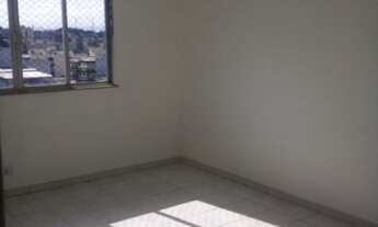 Imagem 5: Apartamento Amplo com Varanda na Vila da Penha (Na Rua do McDonald's