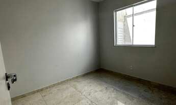 Imagem 2: Alugo casa no condomínio Casas de Milão bairro Sim