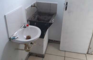 Imagem 6: Casa pinheirinho 570,00