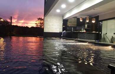 Imagem 6: Casa de condomínio sobrado para aluguel possui 700 metros quadrados com 4 quartos