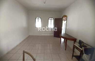 Imagem 8: Casa à venda, 3 quartos, Santa Mônica - Uberlândia/MG - Rotina Imobiliária