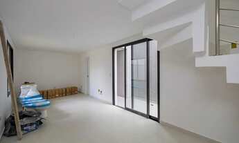 Imagem 6: Sobrado para venda possui 17666 metros quadrados com 3 quartos em Santa Felicidade - Curit