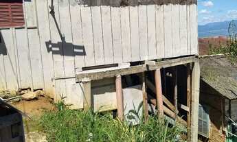 Imagem 2: Vendo uma casa de madeira pronta pra morar