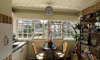 Imagem 7: Apartamento de dois dormitórios sendo um suíte, localizado no Centro de Gramado RS, próxim