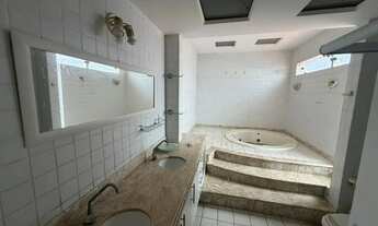 Imagem 4: Casa Alto Padrão no Calhau com 4 Quartos, Suíte Master e Vagas Cobertas