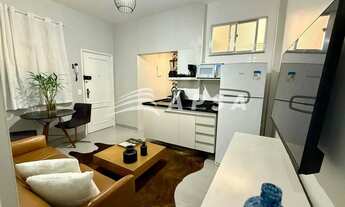 Imagem 2: NA CHARMOSA TRAVESSA ANGRENSE, EM COPACABANA, ENCONTRA-SE UM VERDADEIRO REFÚGIO URBANO: UM