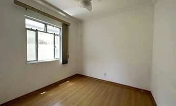 Imagem 3: Viva a comodidade do Centro nesse 3 quartos para venda