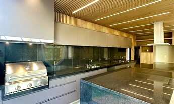 Imagem 7: Sobrado a venda com 315 m², 5 Quartos, Sendo 5 Suites; 7 Banheiros; 4 Vagas