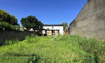 Imagem: Terreno Amplo com Casa de 2 Quartos Oportunidade
