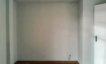 Imagem 5: Quarto e sala com vaga no Centro para locação