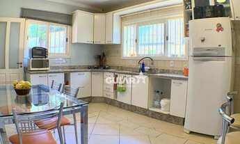 Imagem 2: Casa com 4 dormitórios à venda, 214 m² por R$ 835.000 - Camaquã - Porto Alegre/RS