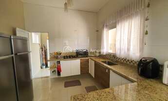 Imagem 4: Casa de condomínio térrea para aluguel tem 162 metros quadrados com 3 quartos