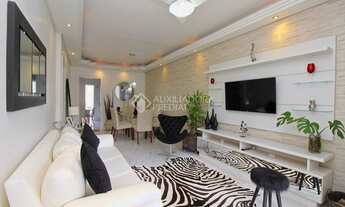 Imagem 2: Ótima casa em rua silenciosa com 03 dormitórios, 02 banheiros sociais, ampla sala com lare