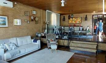 Imagem: Casa à venda com 5 suítes, espaço gourmet