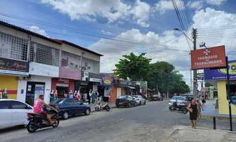 Imagem: Exc predio comercial na av central do Mocambinho