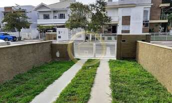 Imagem 3: Casa Duplex 02 suítes, sótao, vaga de garagem e quintal, nos Ingleses, Florianópolis, SC