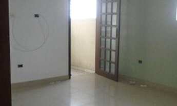 Imagem 4: Terreno de 500 mts com 02 casas n local total 200 m² por R$ 3.500/mês - Bairro Alto - Curi