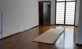 Imagem: RIBEIRÃO PRETO - Casa Padrão - JARDIM