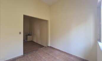 Imagem 3: Casa com 2 dorms para Alugar, por R$ 1.250/mês - Jardim Pinheirinho - Embu das Artes/SP