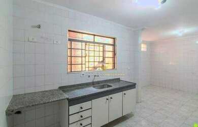 Imagem 5: Casa com 3 dormitórios para alugar, 186 m² por R$ 2.970,00/mês - Santa Maria - Santo André