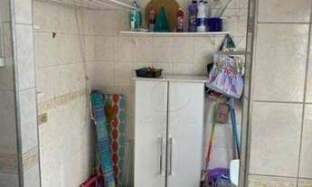 Imagem 1: Apartamento com 2 dormitórios sendo 1 suíte, Portaria 24 horas e 1 vaga demarcada, à venda