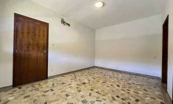 Imagem 5: Casa para Locação em Presidente Prudente, Centro, 5 dormitórios, 1 suíte, 4 banheiros, 2 v