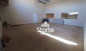 Imagem 6: Galpão para alugar, 1300 m² por R$ 22.000,00/mês - Distrito Industrial - Uberlândia/MG