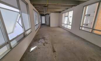 Imagem 5: Imóvel para aluguel e venda possui 1348 metros quadrados com 1 quarto