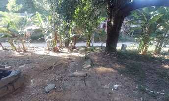 Imagem 7: Casa grande com terreno