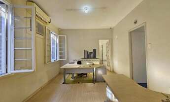 Imagem 2: Casa residencial/comercial com 8 salas e 10 vagas/box no bairro Menino Deus em Porto Alegr