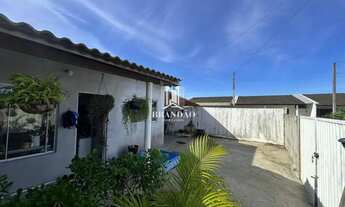 Imagem 2: Casa com Terreno Amplo em Condomínio