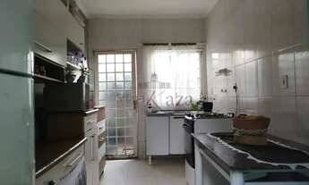 Imagem 3: Oportunidade - Casa Térrea - Vila das Flores - 3 Dormitórios - 130m²