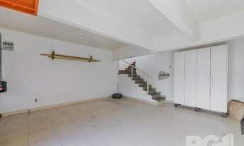 Imagem 5: Sobrado com 3 dormitórios, 1suíte e 4 vagas no bairro Chácara das Pedras