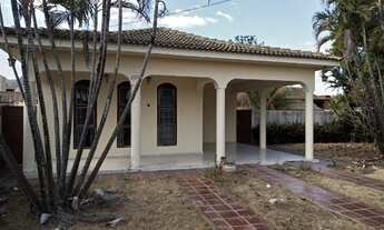 Imagem: Casa com Piscina-3 quartos-Completa em armários-St