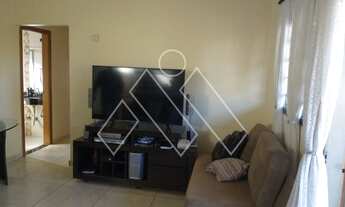 Imagem: Sobrado de esquina na região leste Conjunto