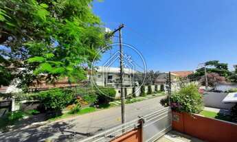 Imagem 2: Casa para venda tem 252 metros quadrados com 4 quartos em Piratininga - Niterói - RJ