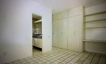 Imagem 2: Apartamento para venda possui 300 metros quadrados com 4 quartos em Graças - Recife - PE