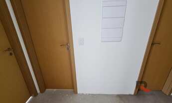 Imagem 3: Apartamento para Venda em Curitiba, Cristo Rei, 2 dormitórios, 1 suíte, 2 banheiros, 2 vag