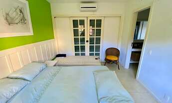 Imagem 7: Casa para venda possui 650 m² com 8 quartos em Ferradura - Armação dos Búzios - RJ