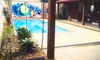 Imagem 2: Linda casa de 3 quartos sendo 1 suíte com espaço gourmet e piscina