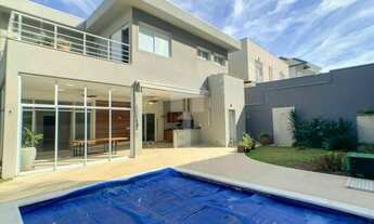 Imagem: Casa no Tamboré 10 com 4 suítes, living