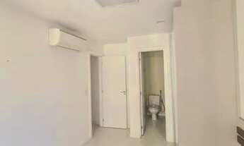 Imagem 2: 2 Quartos com suite, sol da manhã, com armarios