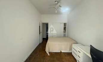 Imagem 6: Oportunidade Única no Leme! Imóvel Espaçoso de 3 Quartos e 3 Banheiros!