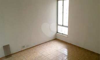 Imagem 4: Bom apartamento vazio e muito bem localizado [VP