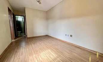 Imagem: Apartamento de 2 quartos com vaga na rua