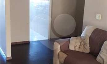 Imagem 2: Apartamento de frente Para estação de Trem com varanda em Thomas Coelho