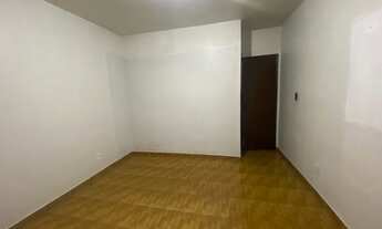 Imagem 5: Alugo casa 3 quartos 1 suíte / sala 2 ambientes / área de serviço e varanda com garagem