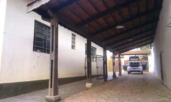 Imagem 4: Casa de campo com piscina, lareira e churrasqueira