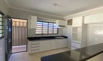 Imagem 6: Casa em Itapuã Casa com 3 dormitórios