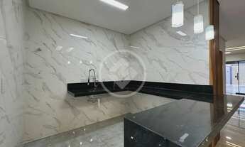 Imagem 5: Sobrado á venda no Residencial Porto Seguro em Goiânia, com 3 suítes sendo 1 master com cl